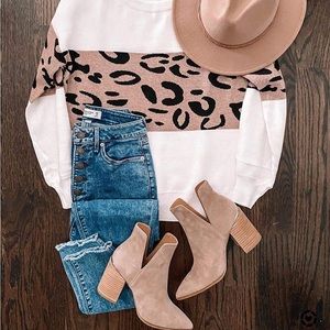 NWOT… Long Sleeved Cream Leopard Color Block Sweater
